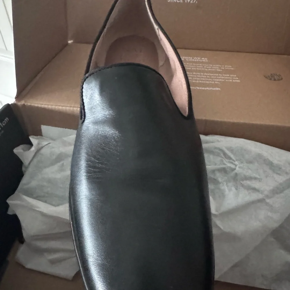 Naturalizer Women Effortless Black Leather Slip-On Loafers- 9.5- BNWT - Picture 7 of 11